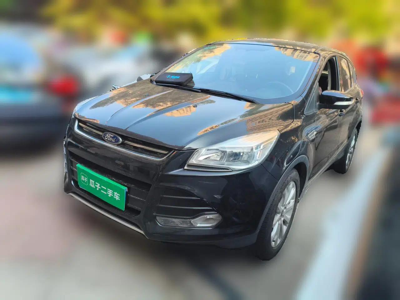Ford Kuga 2015 1.5L GTDi Two-Wheel-Drive Comfort Model — миниатюра 1