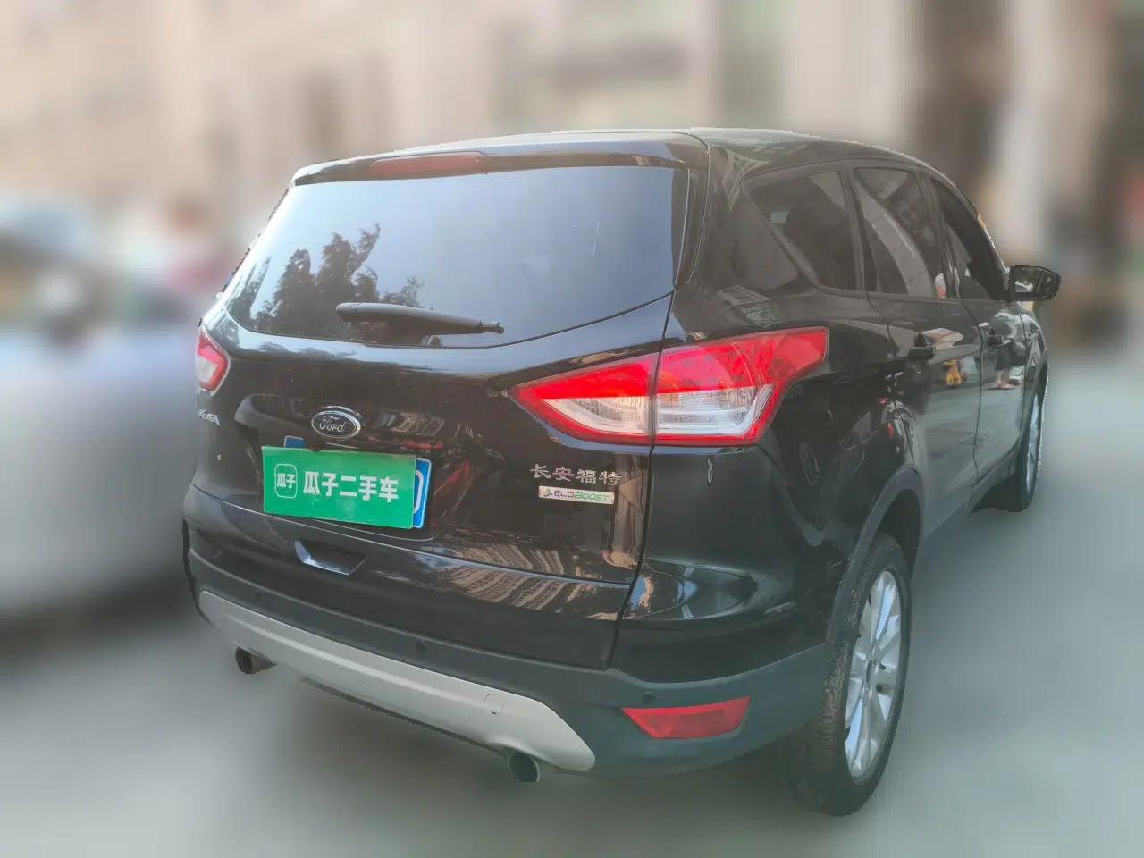 Ford Kuga 2015 1.5L GTDi Two-Wheel-Drive Comfort Model — миниатюра 6