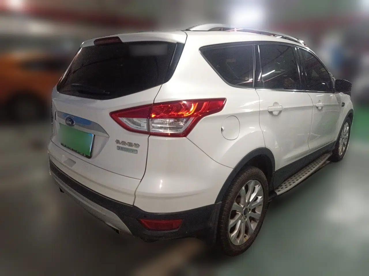 Ford Kuga 2013 1.6L GTDi Two-Wheel-Drive Trend Model — миниатюра 6
