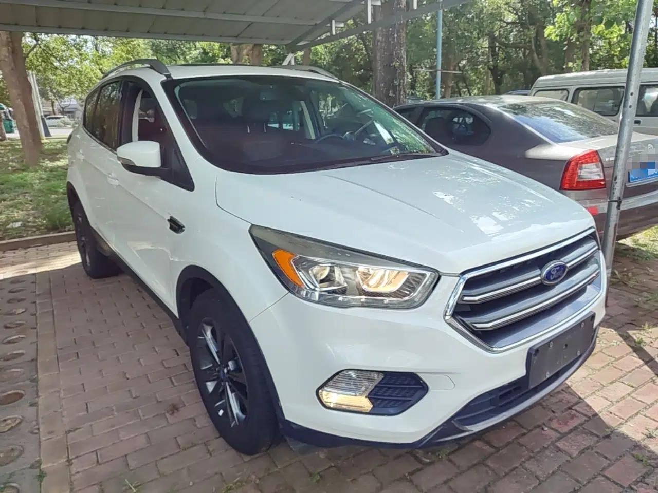 Ford Kuga 2019 EcoBoost 180 Two-Wheel-Drive Platinum Edition China VI Standard — миниатюра 3
