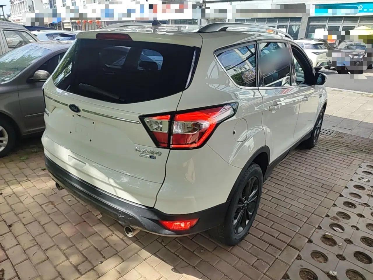 Ford Kuga 2019 EcoBoost 180 Two-Wheel-Drive Platinum Edition China VI Standard — миниатюра 6