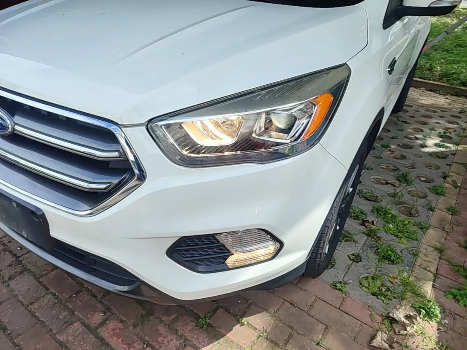 Ford Kuga 2019 EcoBoost 180 Two-Wheel-Drive Platinum Edition China VI Standard — миниатюра 8