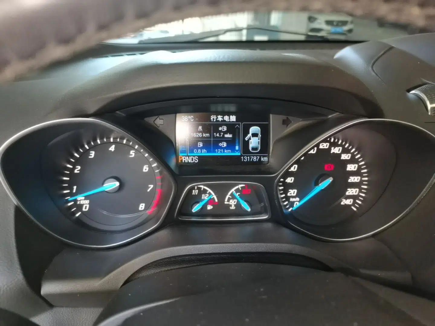 Ford Kuga 2013 2.0L GTDi Four-Wheel-Drive Sport Model — миниатюра 14