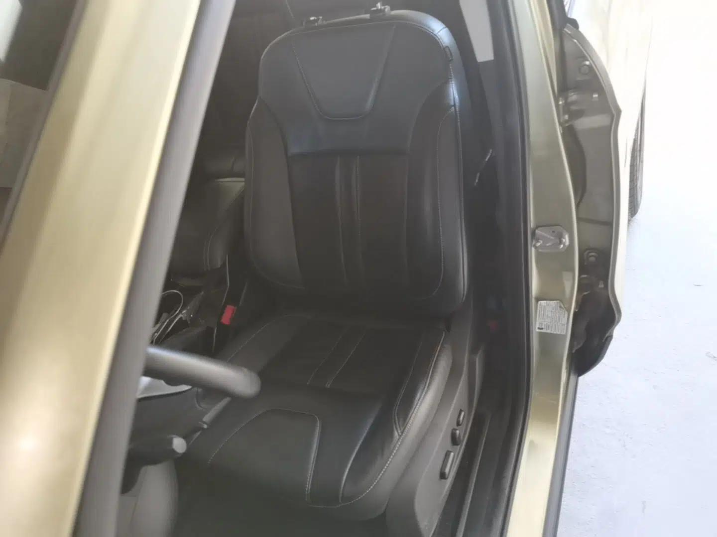 Ford Kuga 2013 2.0L GTDi Four-Wheel-Drive Sport Model — миниатюра 17