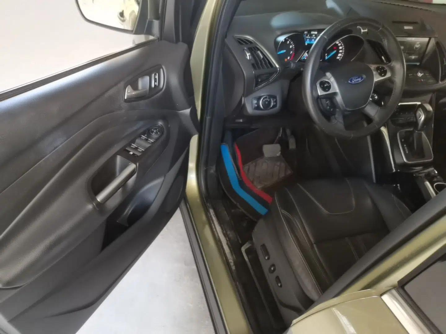 Ford Kuga 2013 2.0L GTDi Four-Wheel-Drive Sport Model — миниатюра 18