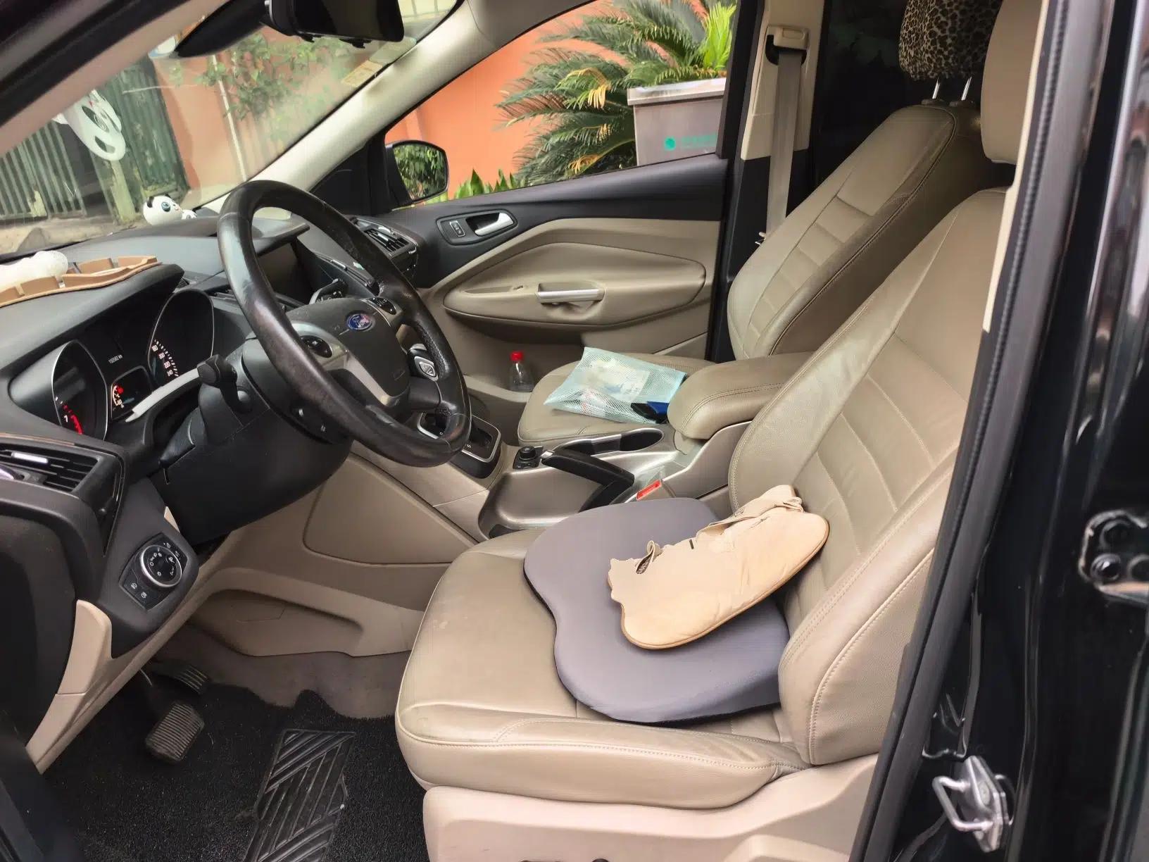 Ford Kuga 2015 1.5L GTDi Four-Wheel-Drive Elite Model — миниатюра 12