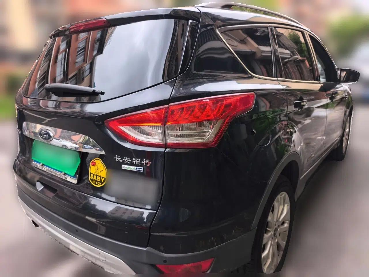 Ford Kuga 2015 1.5L GTDi Four-Wheel-Drive Elite Model — миниатюра 4