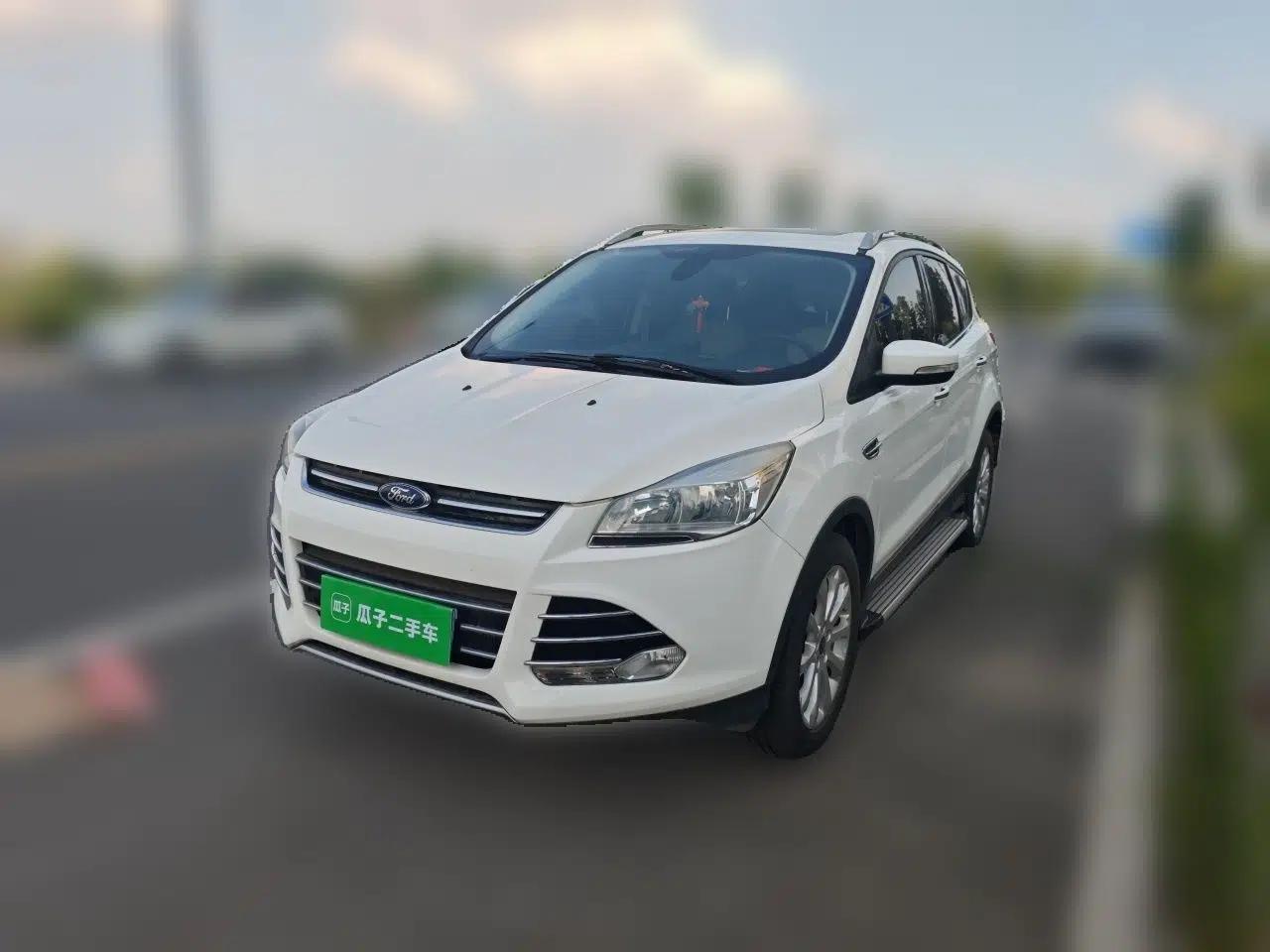 Ford Kuga 2013 1.6L GTDi 4x4 Elite Model — миниатюра 1