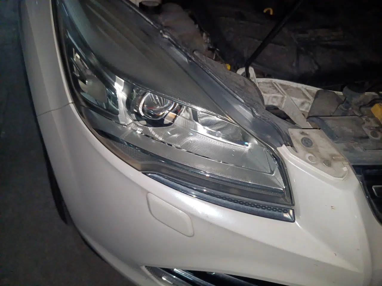 Ford Kuga 2013 2.0L GTDi Four-Wheel Drive Premium Model — миниатюра 7