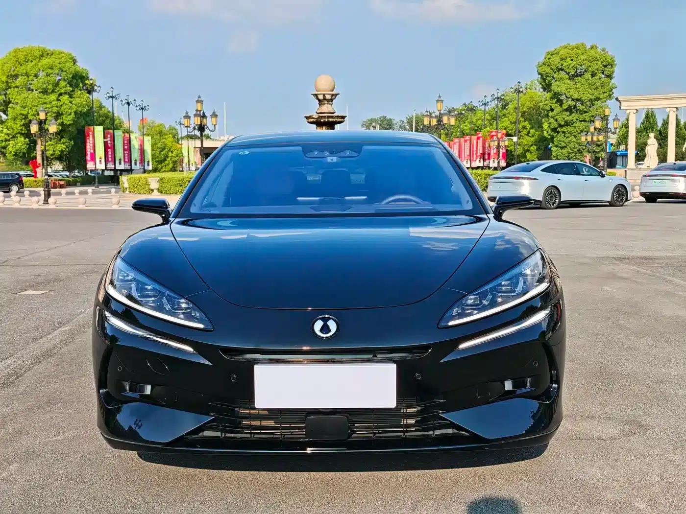 Denza Z9 GT 2024 1100 AWD Ultra Edition — миниатюра 2