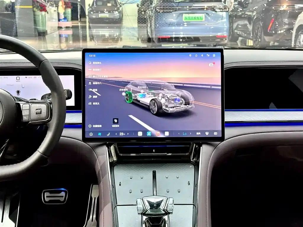 Denza Z9 GT 2024 1100 AWD Max Edition — миниатюра 13
