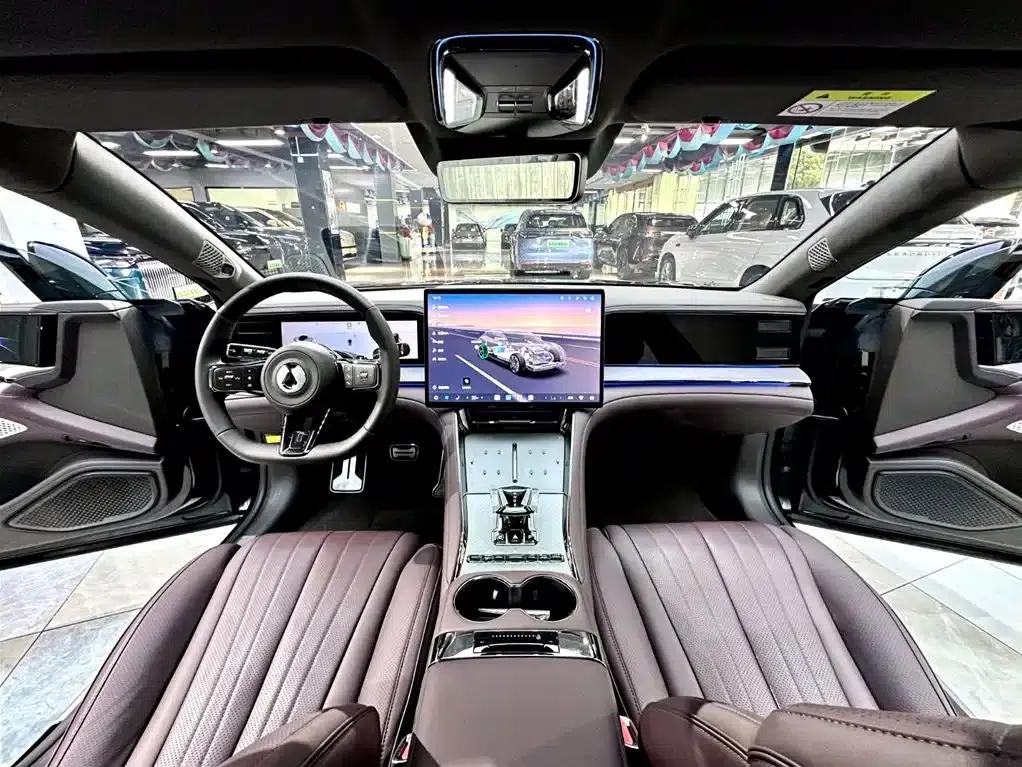 Denza Z9 GT 2024 1100 AWD Max Edition — миниатюра 10