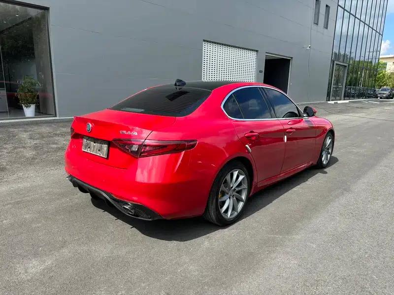 Giulia Juliet 2017 2.0T 280HP Luxury Edition — миниатюра 6