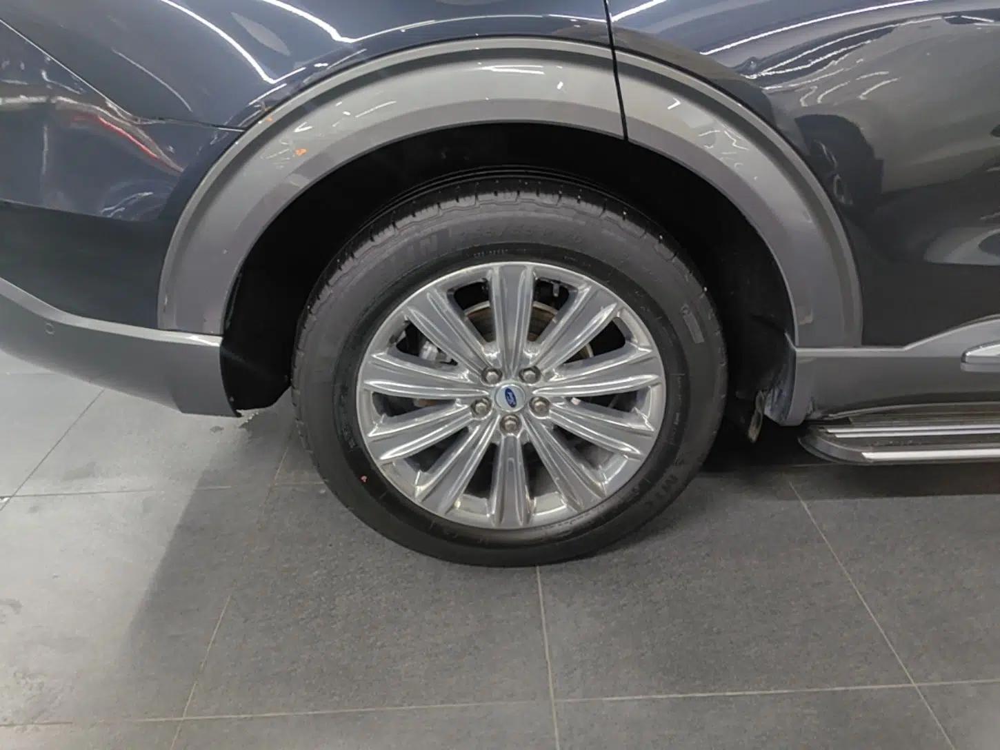 Ford Explorer 2020 EcoBoost 285 4x4 Titanium Edition 6 Seats — миниатюра 11