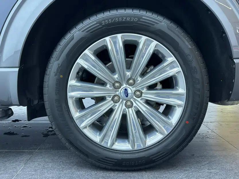 Ford Explorer 2020 EcoBoost 285 4x4 Titanium Edition 6 Seats — миниатюра 18