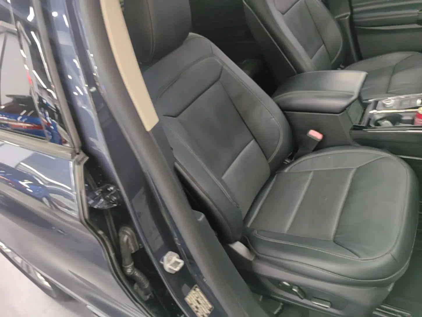 Ford Explorer 2020 EcoBoost 285 4x4 Titanium Edition 6 Seats — миниатюра 26