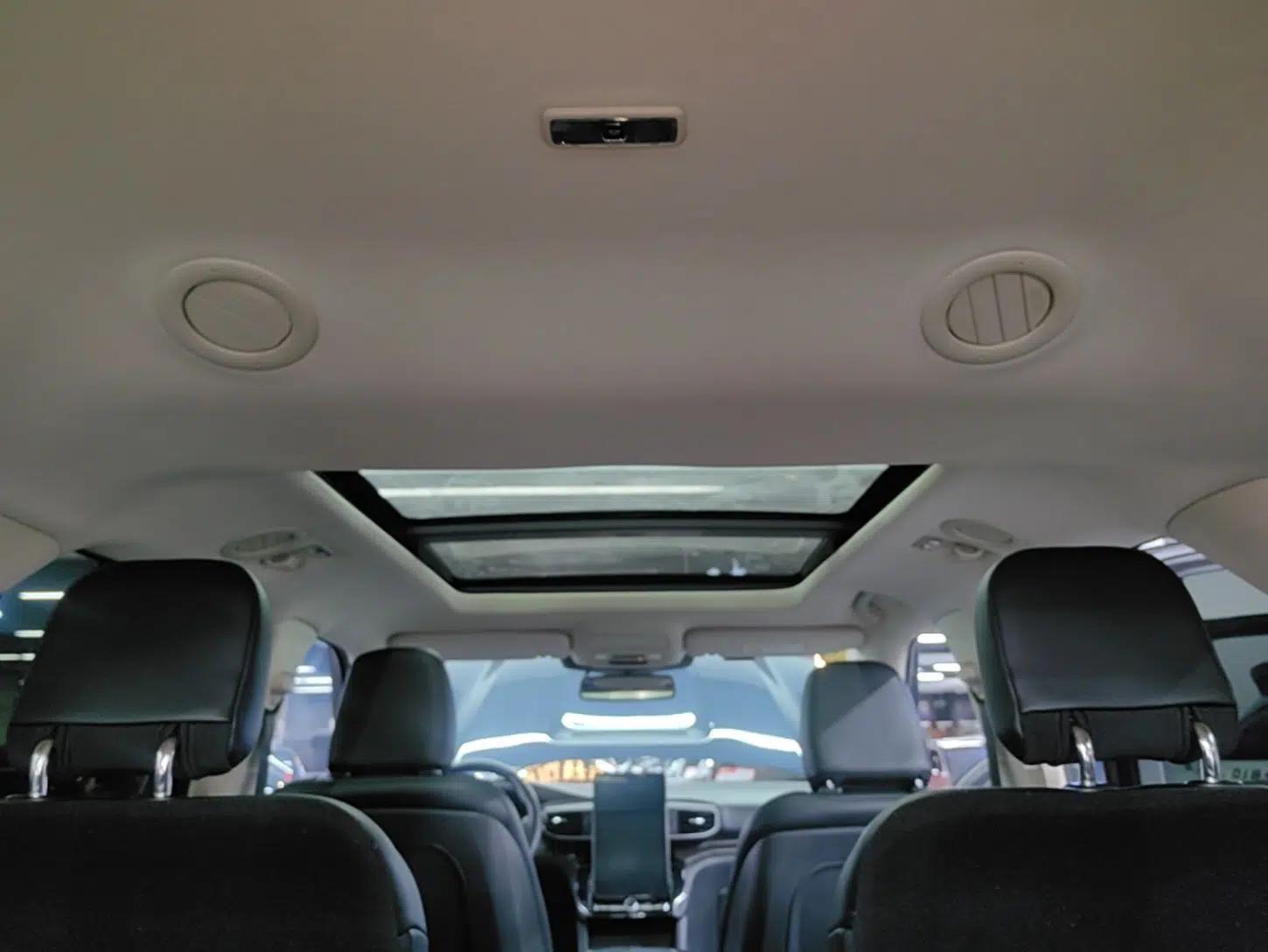 Ford Explorer 2020 EcoBoost 285 4x4 Titanium Edition 6 Seats — миниатюра 28