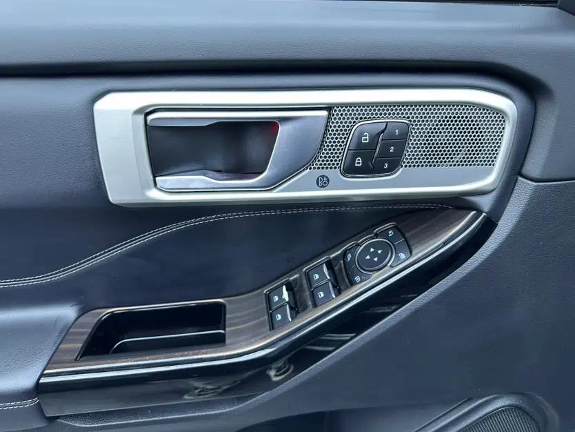 Ford Explorer 2020 EcoBoost 285 4x4 Titanium Edition 6 Seats — миниатюра 36