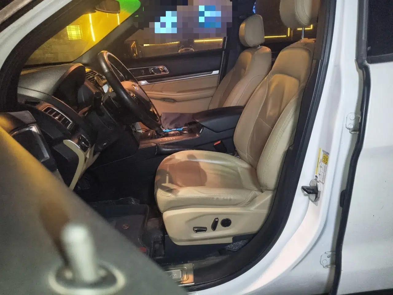 Ford Explorer 2016 2.3T Elite Edition — миниатюра 14