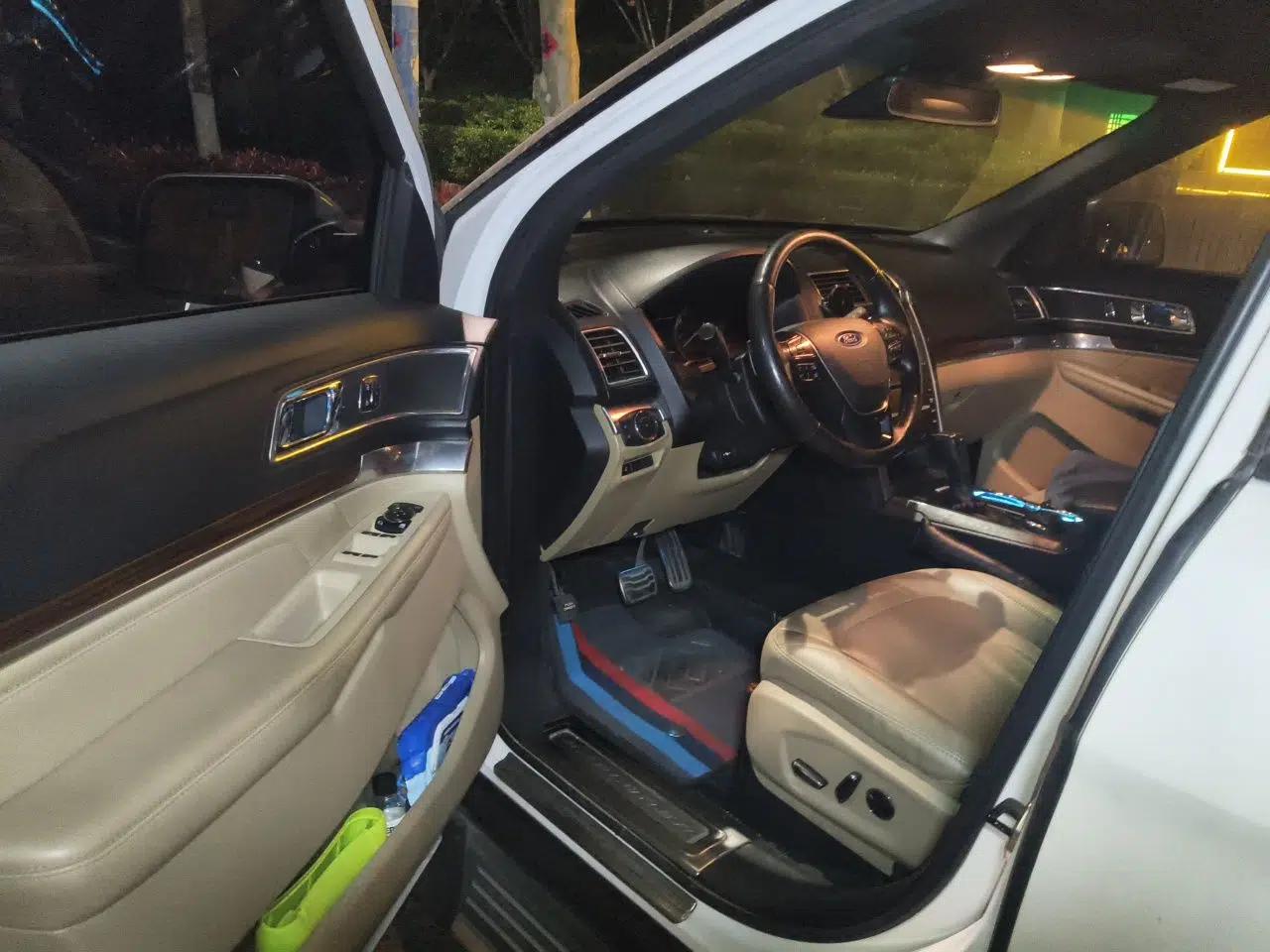 Ford Explorer 2016 2.3T Elite Edition — миниатюра 19