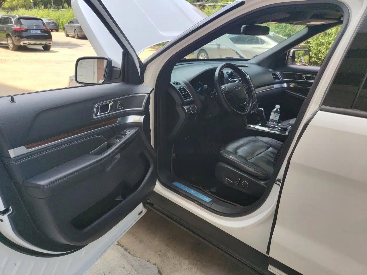 Ford Explorer Explorer Parallel Import 2.3T Automatic Gasoline 7-Seater Elite Edition — миниатюра 16