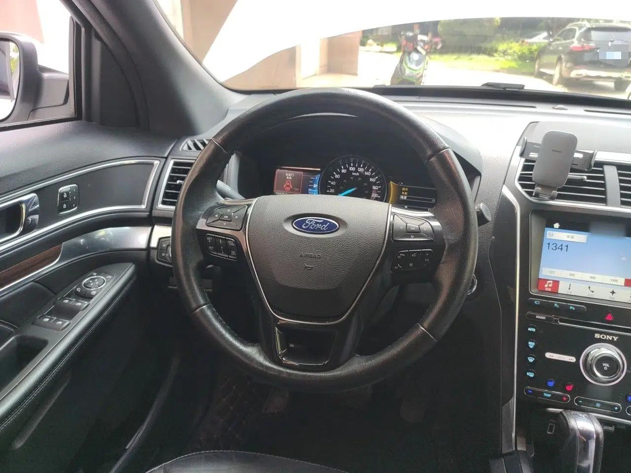 Ford Explorer Explorer Parallel Import 2.3T Automatic Gasoline 7-Seater Elite Edition — миниатюра 10