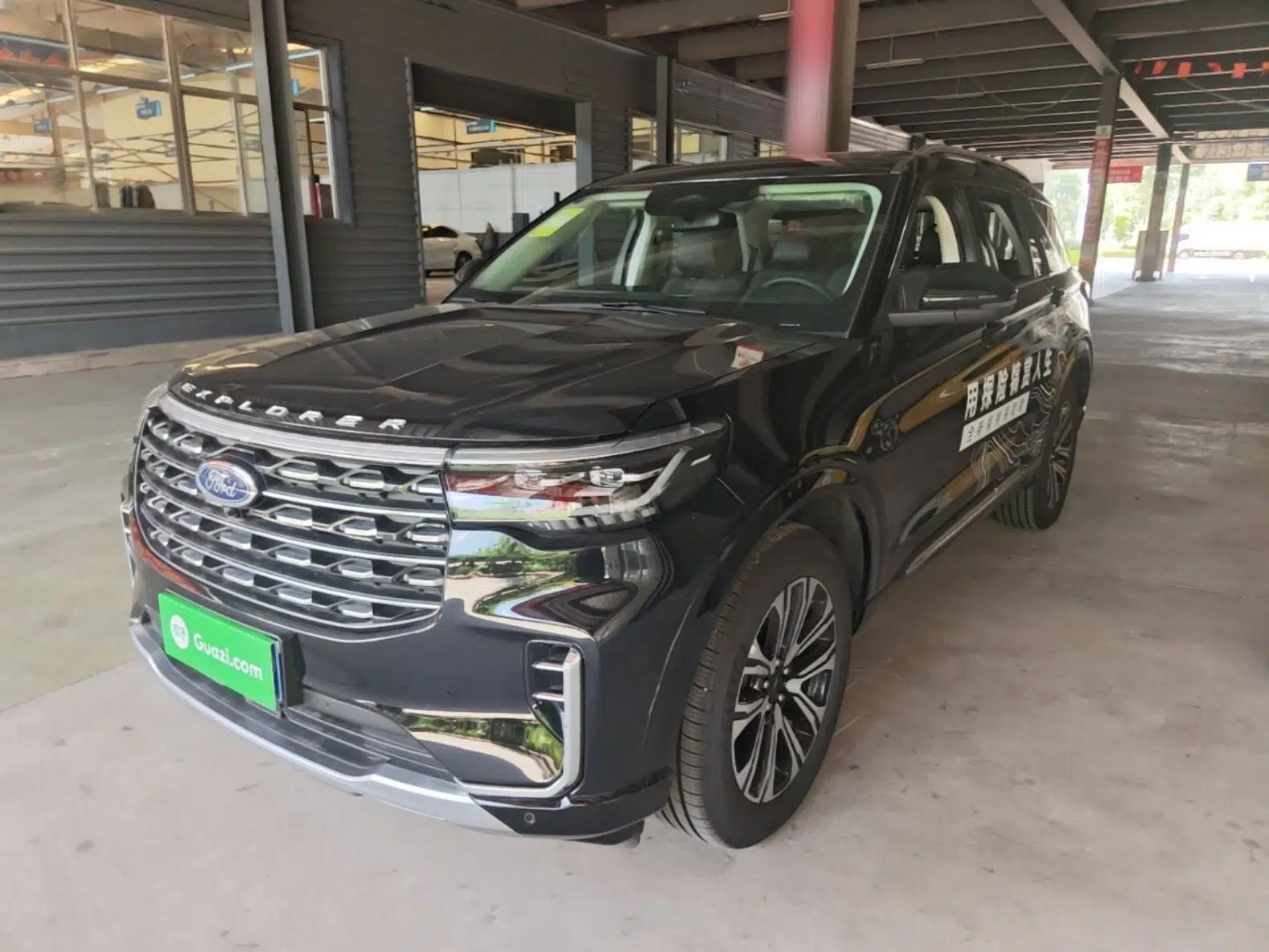 Ford Explorer 2024 2.3T EcoBoost Four-Wheel Drive Titanium Edition 6 Seats — миниатюра 1