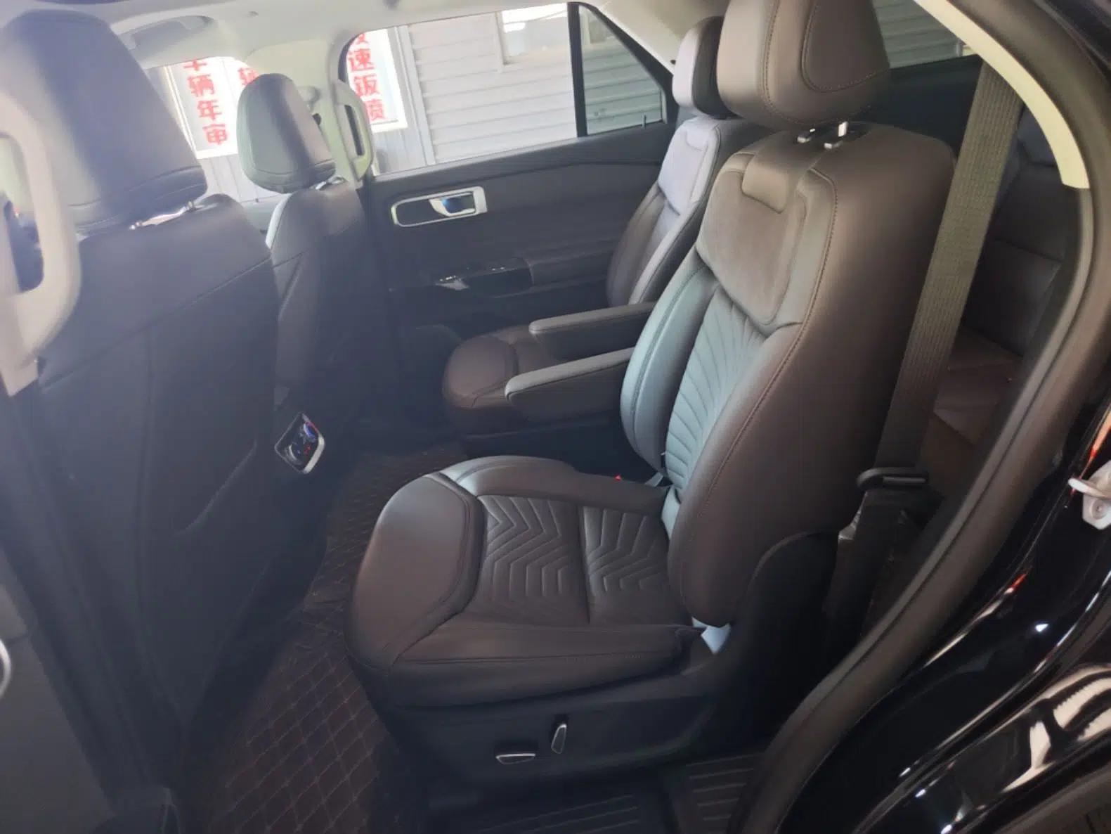 Ford Explorer 2024 2.3T EcoBoost Four-Wheel Drive Titanium Edition 6 Seats — миниатюра 20