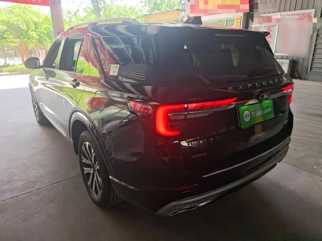 Ford Explorer 2024 2.3T EcoBoost Four-Wheel Drive Titanium Edition 6 Seats — миниатюра 4