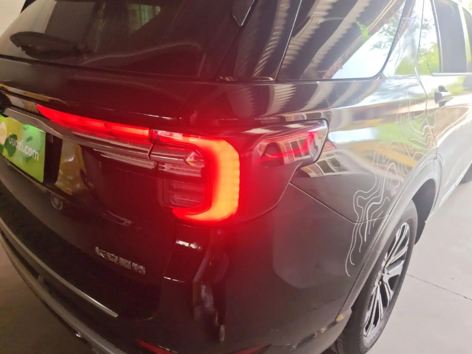 Ford Explorer 2024 2.3T EcoBoost Four-Wheel Drive Titanium Edition 6 Seats — миниатюра 9