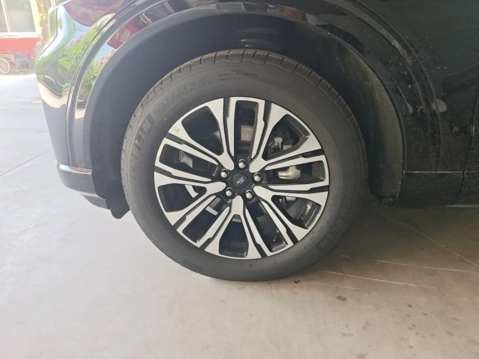 Ford Explorer 2024 2.3T EcoBoost Four-Wheel Drive Titanium Edition 6 Seats — миниатюра 10