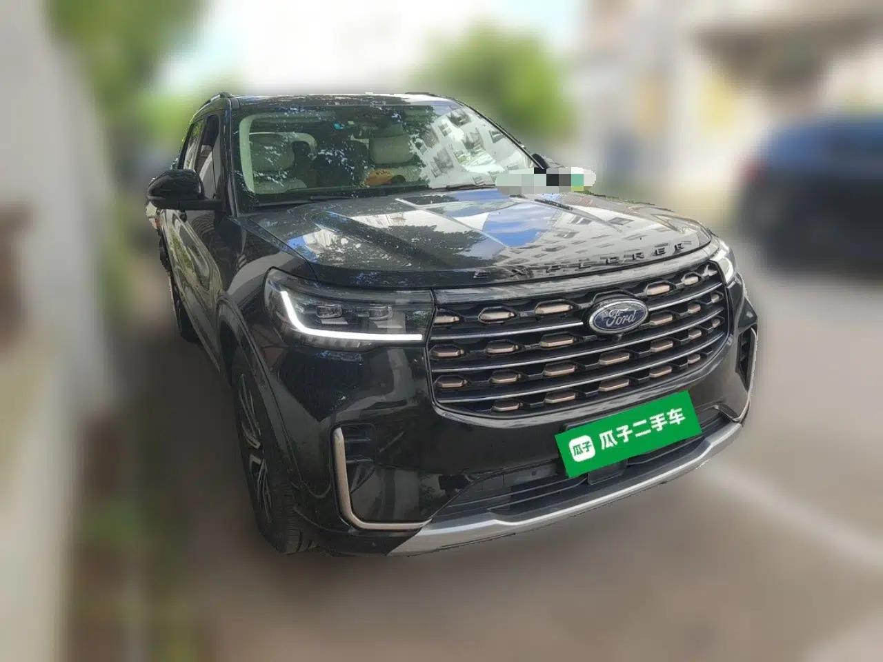 Ford Explorer 2023 EcoBoost 285 Four-Wheel Drive Red Gold Edition 6 Seats — миниатюра 3