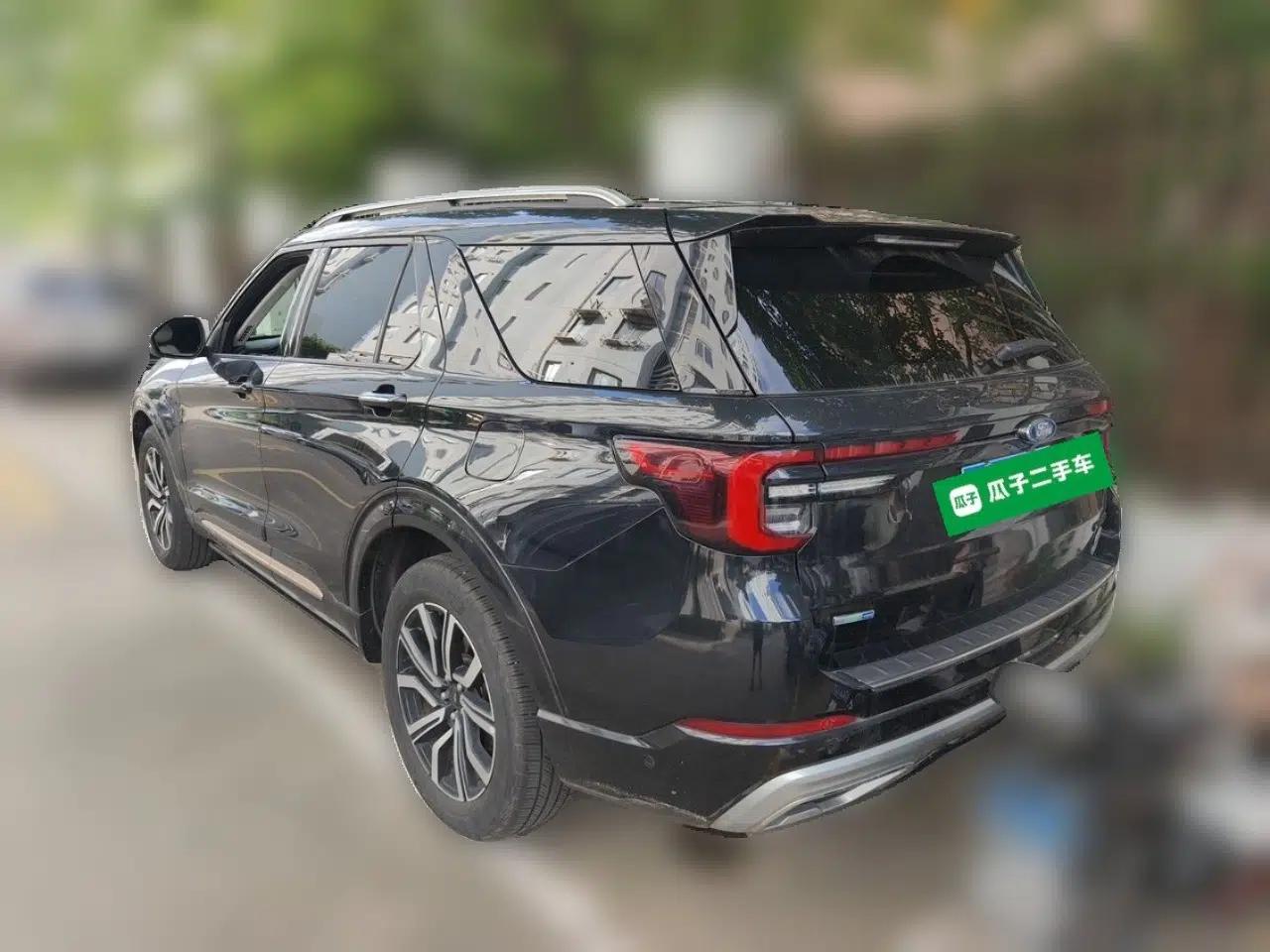 Ford Explorer 2023 EcoBoost 285 Four-Wheel Drive Red Gold Edition 6 Seats — миниатюра 4