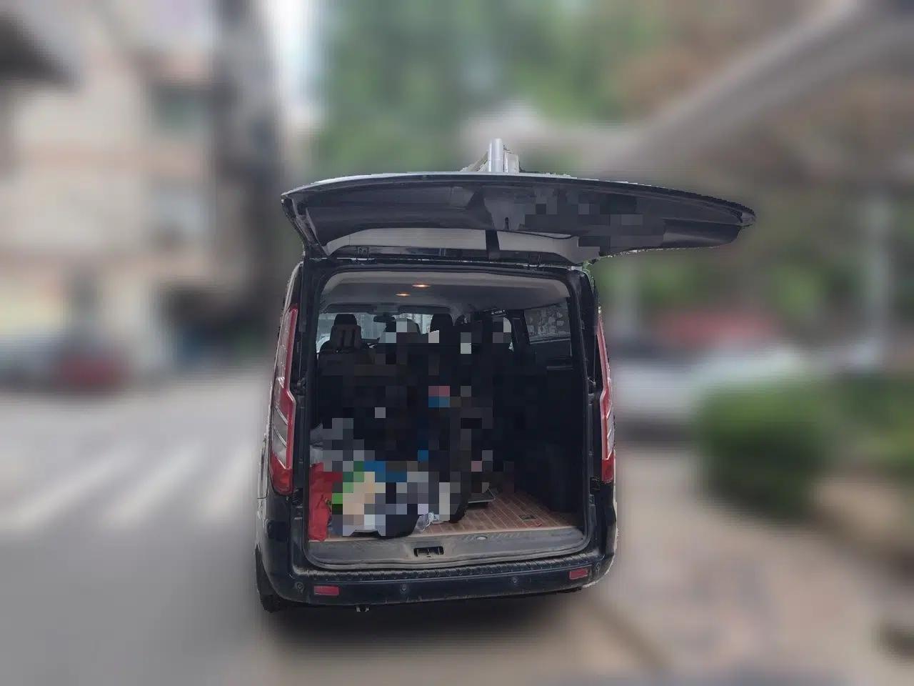 Ford Transit 2020 2.0T Gasoline Multi-Purpose Commercial Vehicle Mid-Drive Low-Roof Lift-Up Tailgate China VI Standard — миниатюра 16