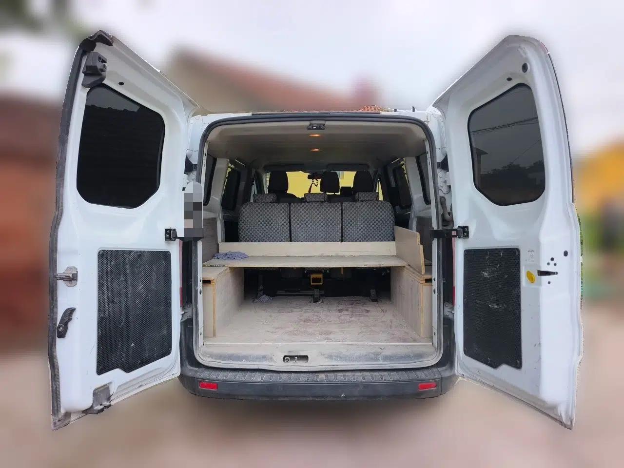 Ford Transit 2019 2.0T Diesel Multi-Purpose Commercial Vehicle Short Wheelbase Low Roof 6-Seater China VI Standard — миниатюра 19