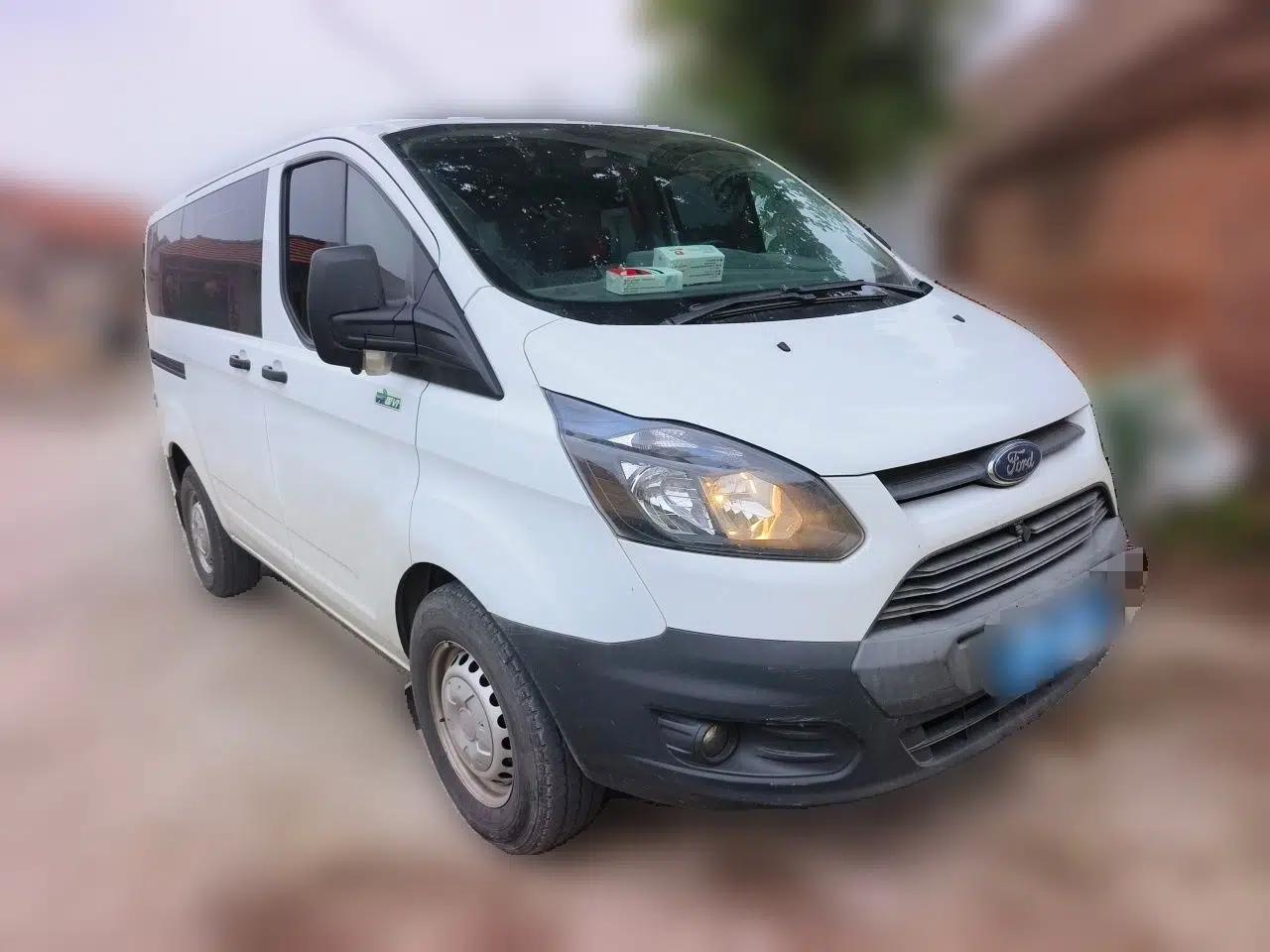 Ford Transit 2019 2.0T Diesel Multi-Purpose Commercial Vehicle Short Wheelbase Low Roof 6-Seater China VI Standard — миниатюра 3