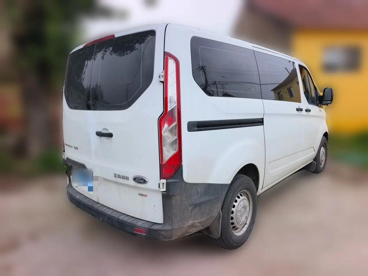 Ford Transit 2019 2.0T Diesel Multi-Purpose Commercial Vehicle Short Wheelbase Low Roof 6-Seater China VI Standard — миниатюра 6