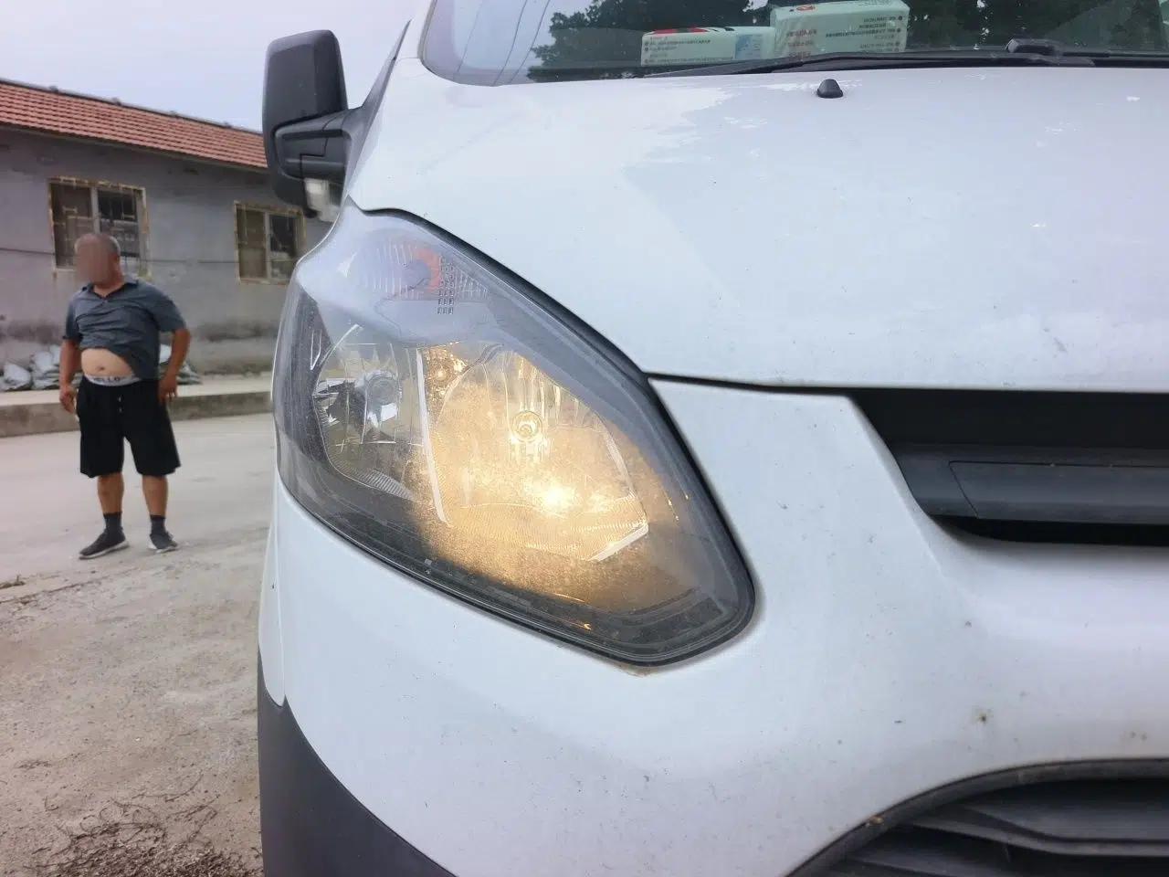 Ford Transit 2019 2.0T Diesel Multi-Purpose Commercial Vehicle Short Wheelbase Low Roof 6-Seater China VI Standard — миниатюра 7