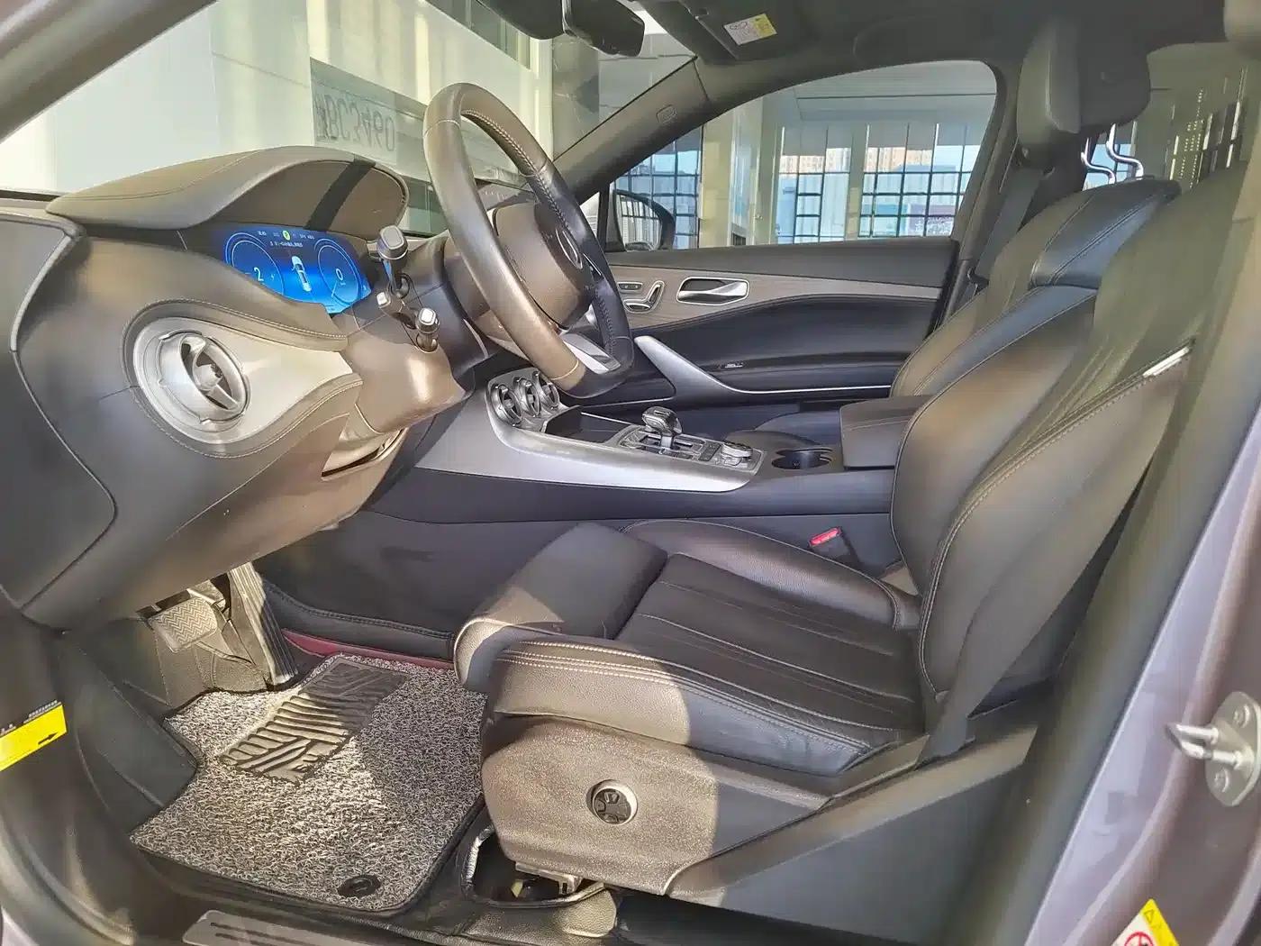 Denza X 2020 PHEV Flagship Edition — миниатюра 8