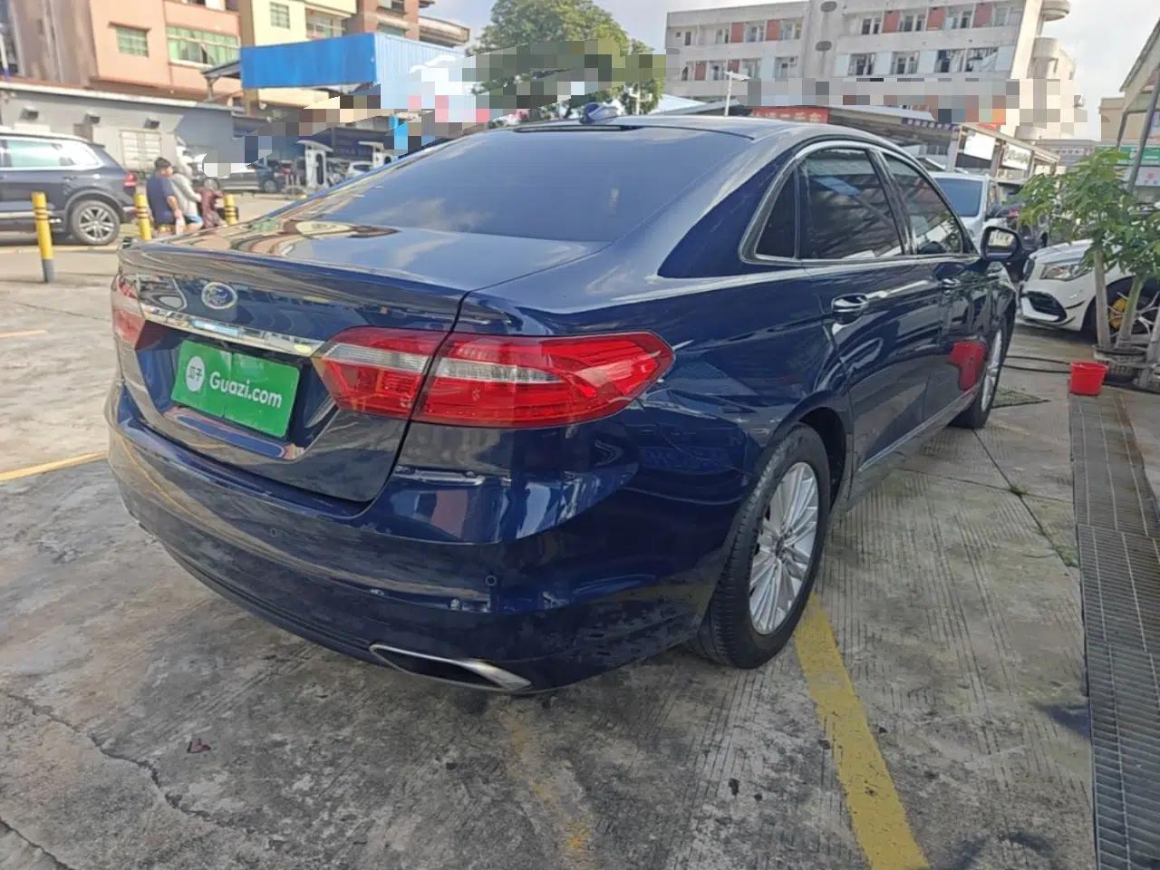 Ford Taurus 2015 EcoBoost 245 Fashion Edition — миниатюра 6