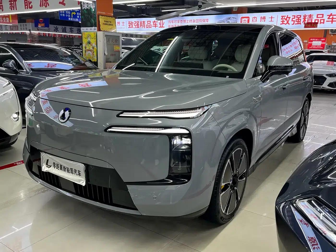 Denza N8L 2025 Flagship Edition — миниатюра 1
