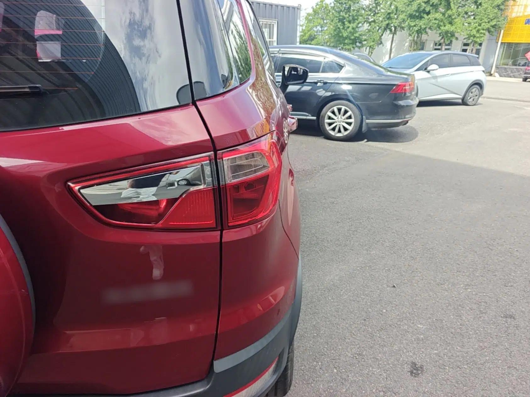 Ford EcoSport 2017 1.5L Automatic Trend Model — миниатюра 9