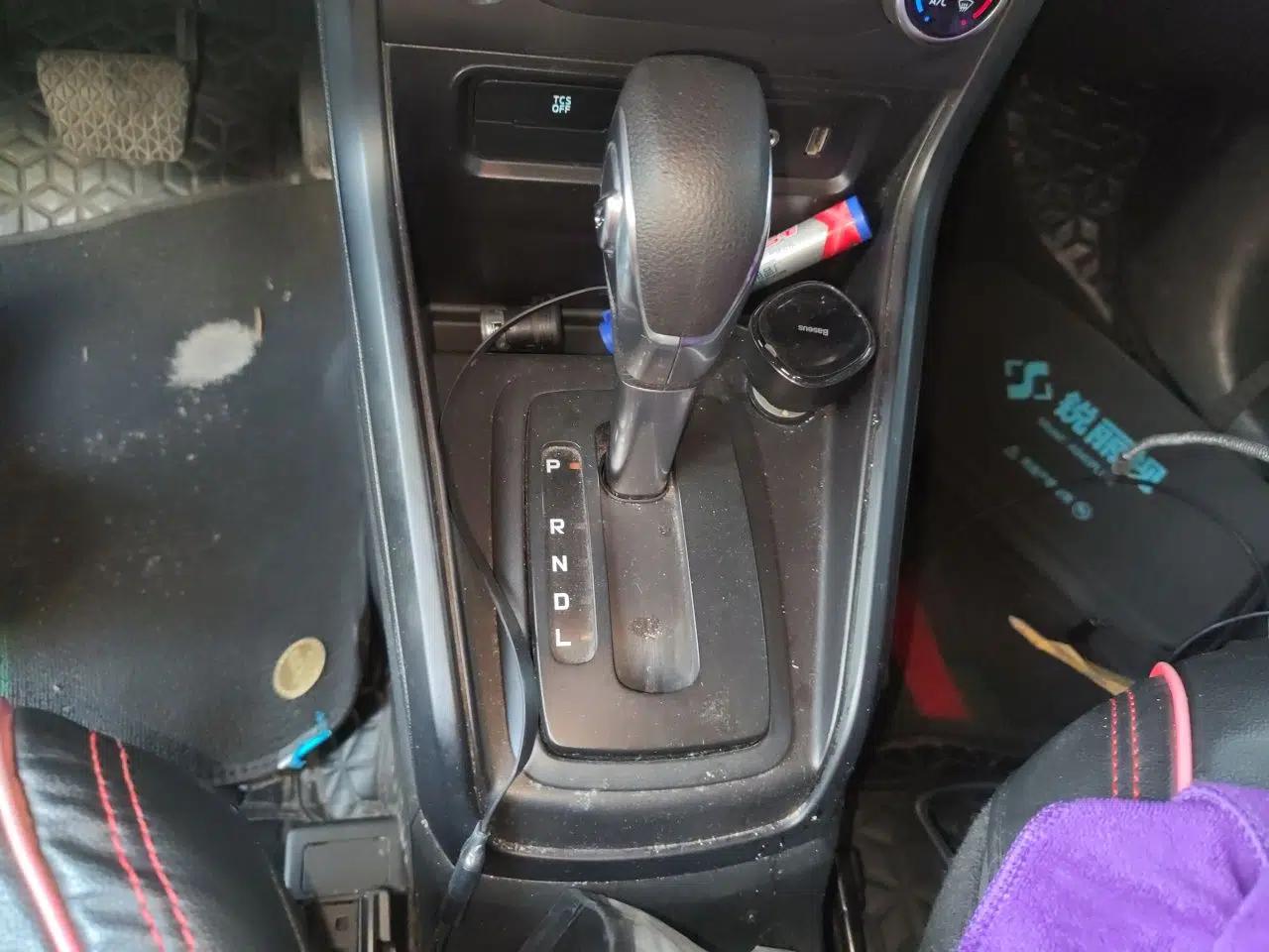 Ford EcoSport 2018 1.5L Automatic Elite Edition — миниатюра 14