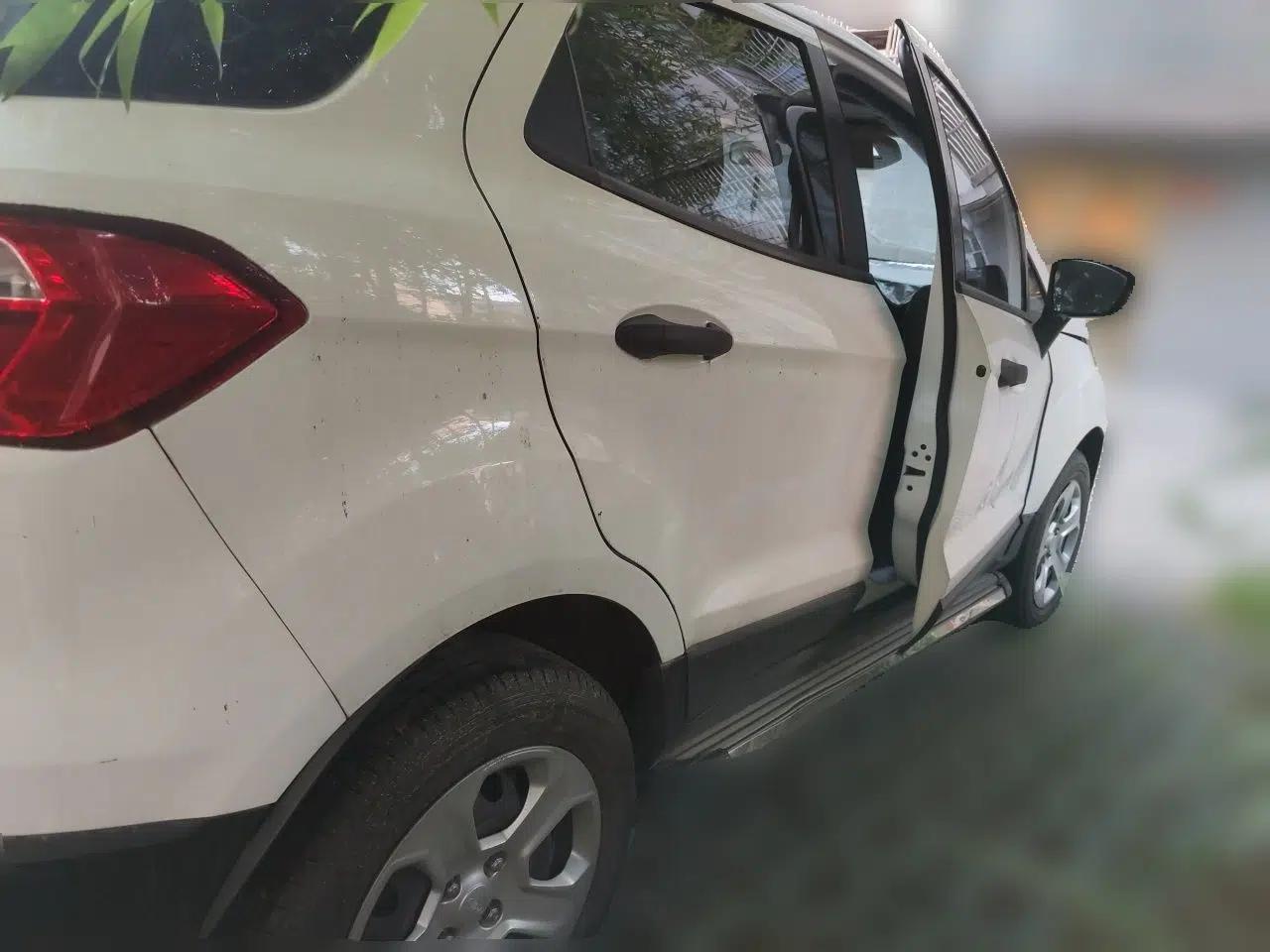 Ford EcoSport 2018 1.5L Automatic Elite Edition — миниатюра 6