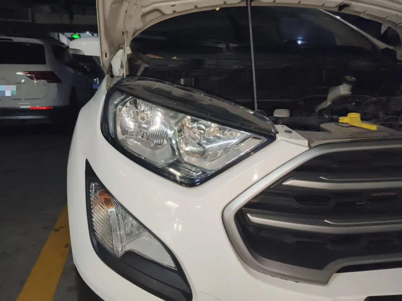 Ford EcoSport 2019 1.5L Automatic Platinum Wing Sport Edition — миниатюра 7