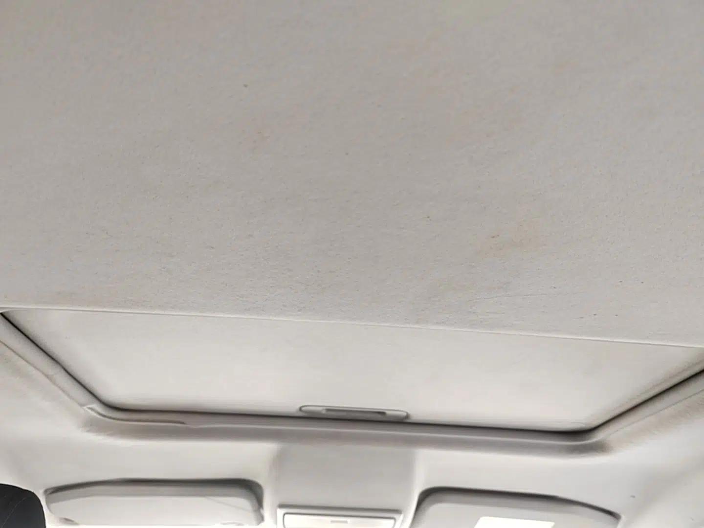 Ford EcoSport 2017 1.5L Automatic Prestige Model — миниатюра 21