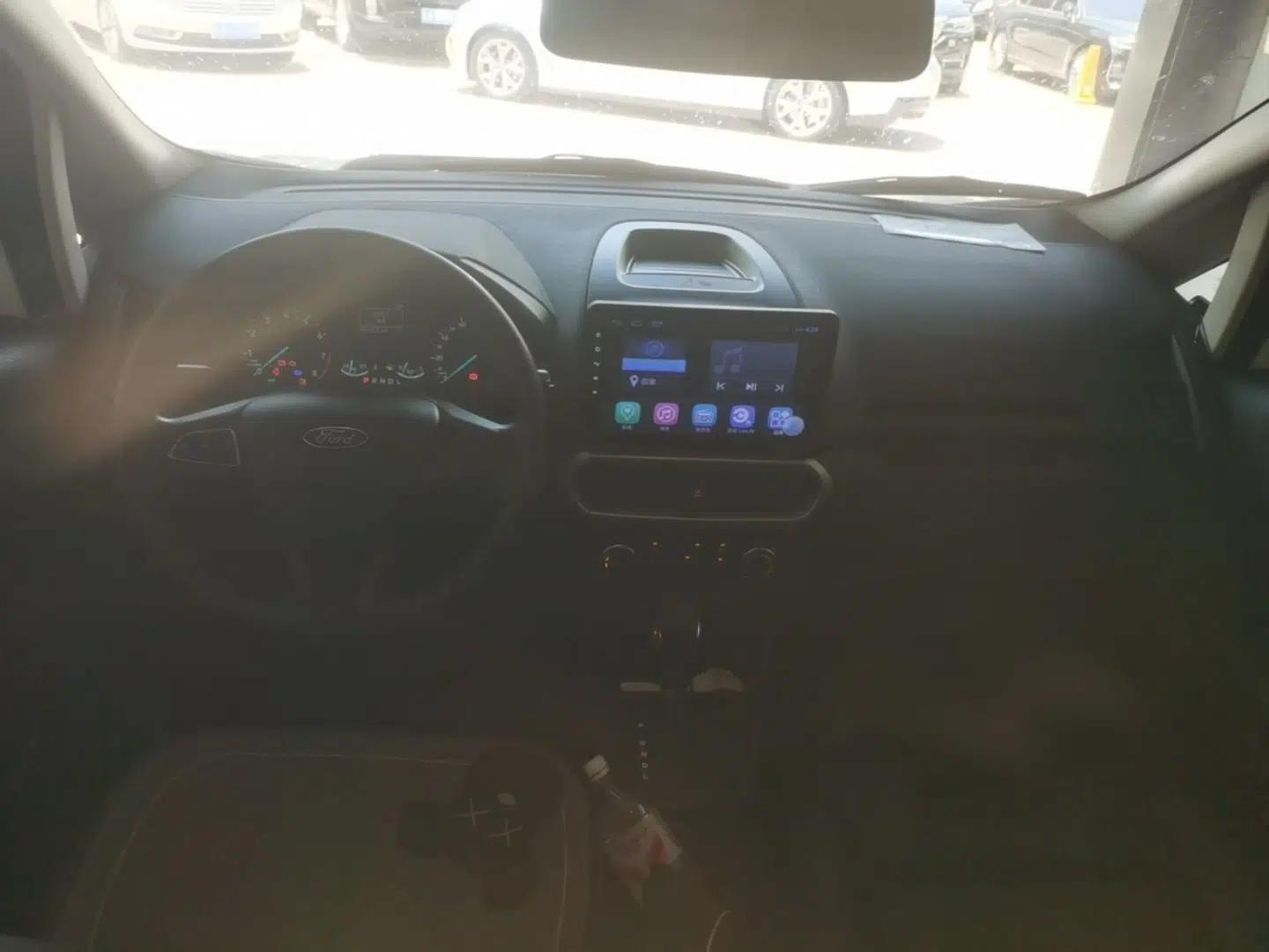 Ford EcoSport 2018 1.5L Automatic Elite Edition — миниатюра 17