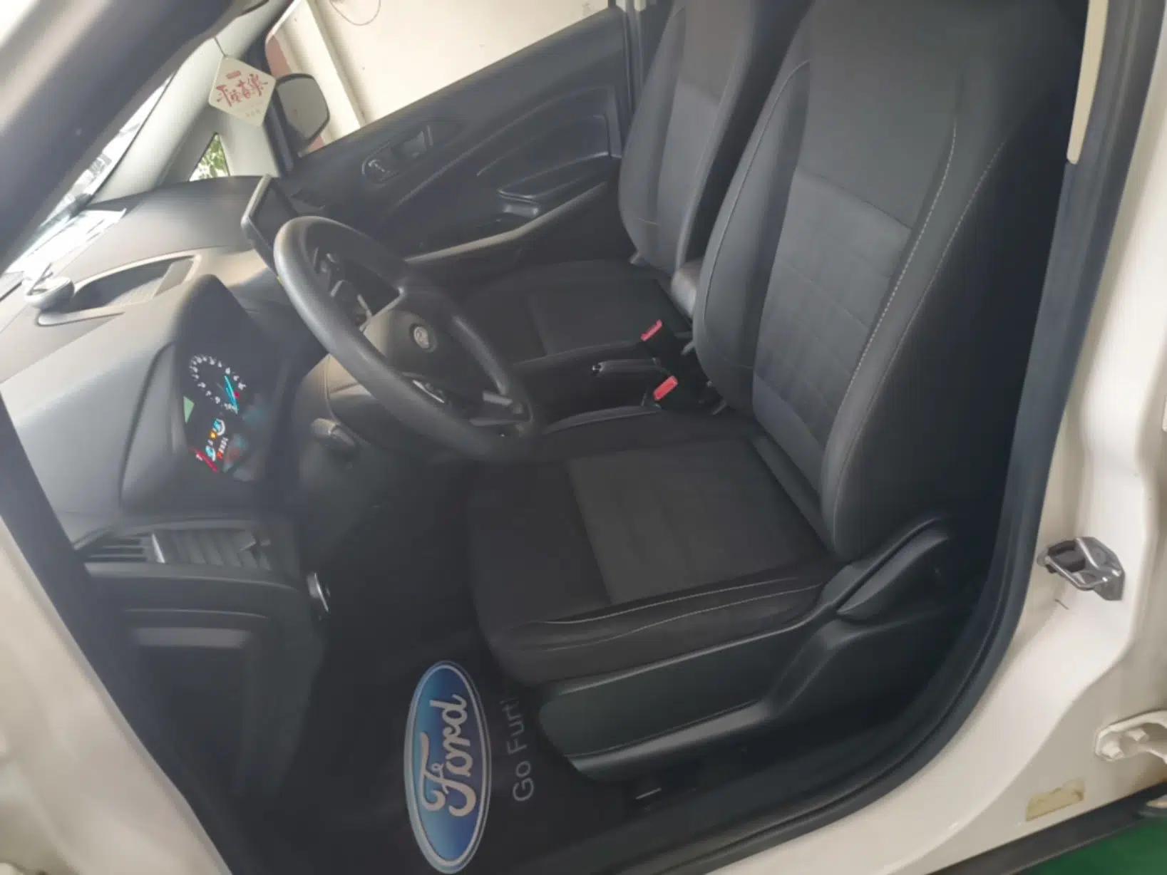 Ford EcoSport 2018 1.5L Automatic Elite Edition — миниатюра 22