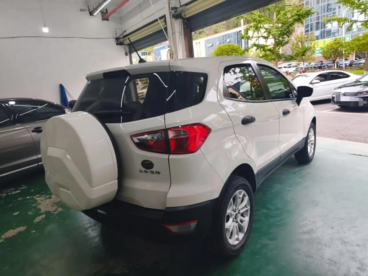 Ford EcoSport 2018 1.5L Automatic Elite Edition — миниатюра 6