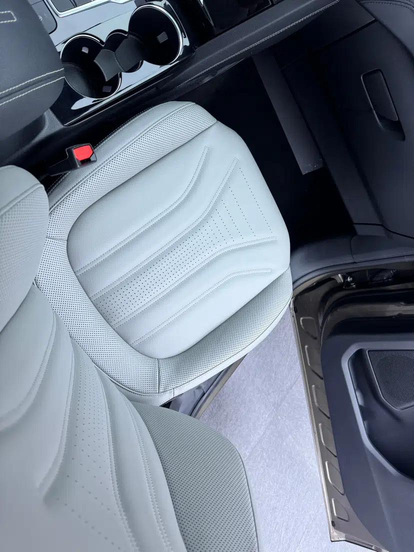 Ford Escape 2020 EcoBoost 245 Four-Wheel Drive Luxury Edition — миниатюра 31